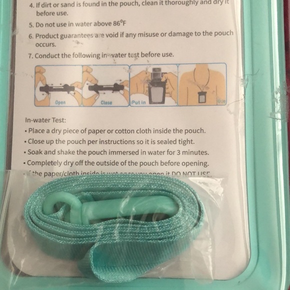 NIB Waterproof Phone Pouch - Picture 6 of 6